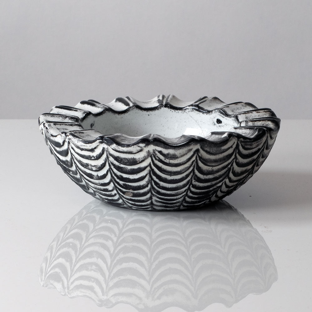 Nils Kähler for Herman A. Kähler Keramik, bowl with semi-gloss black and white glaze K2870