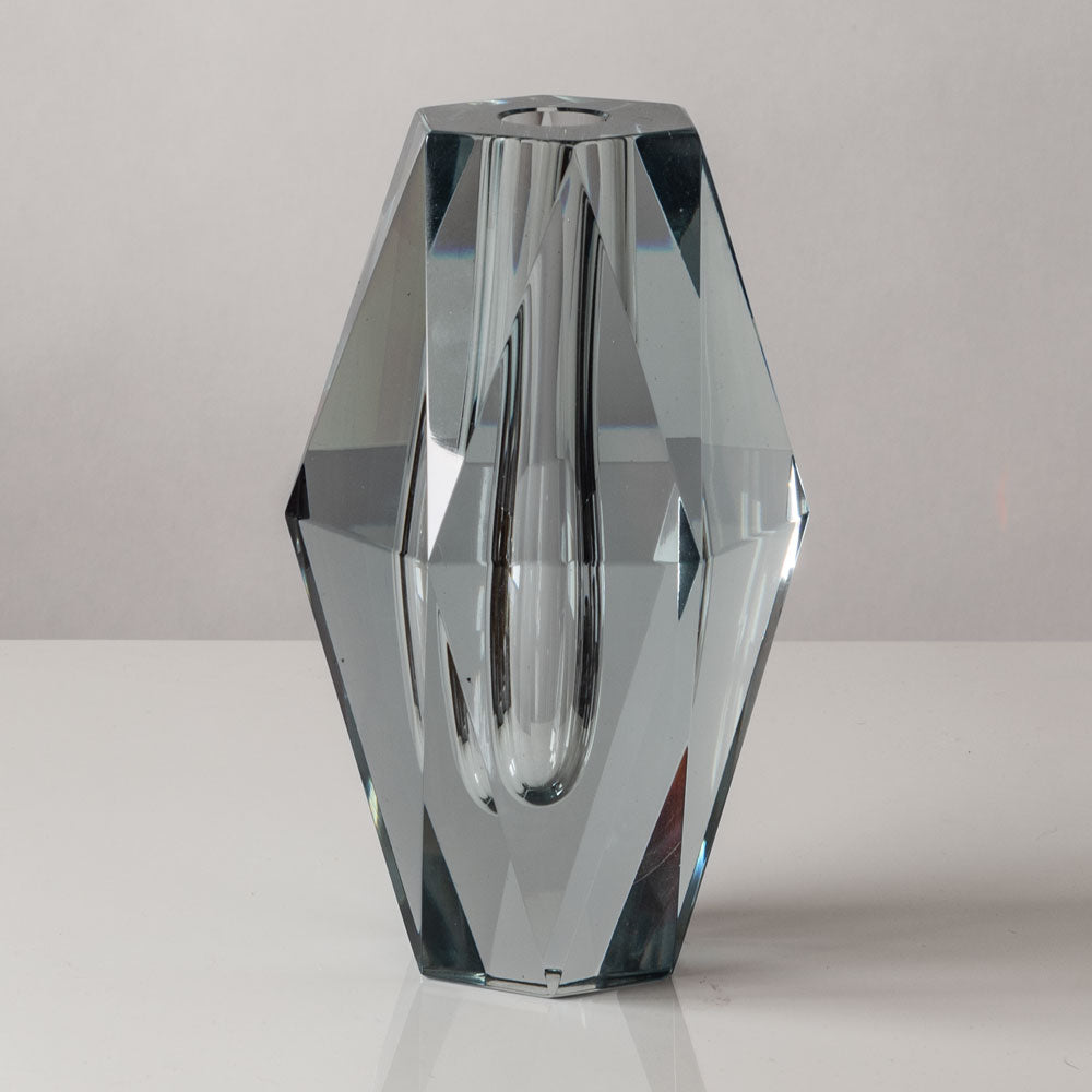 Strombergshyttan large faceted vase in clear glass L3118