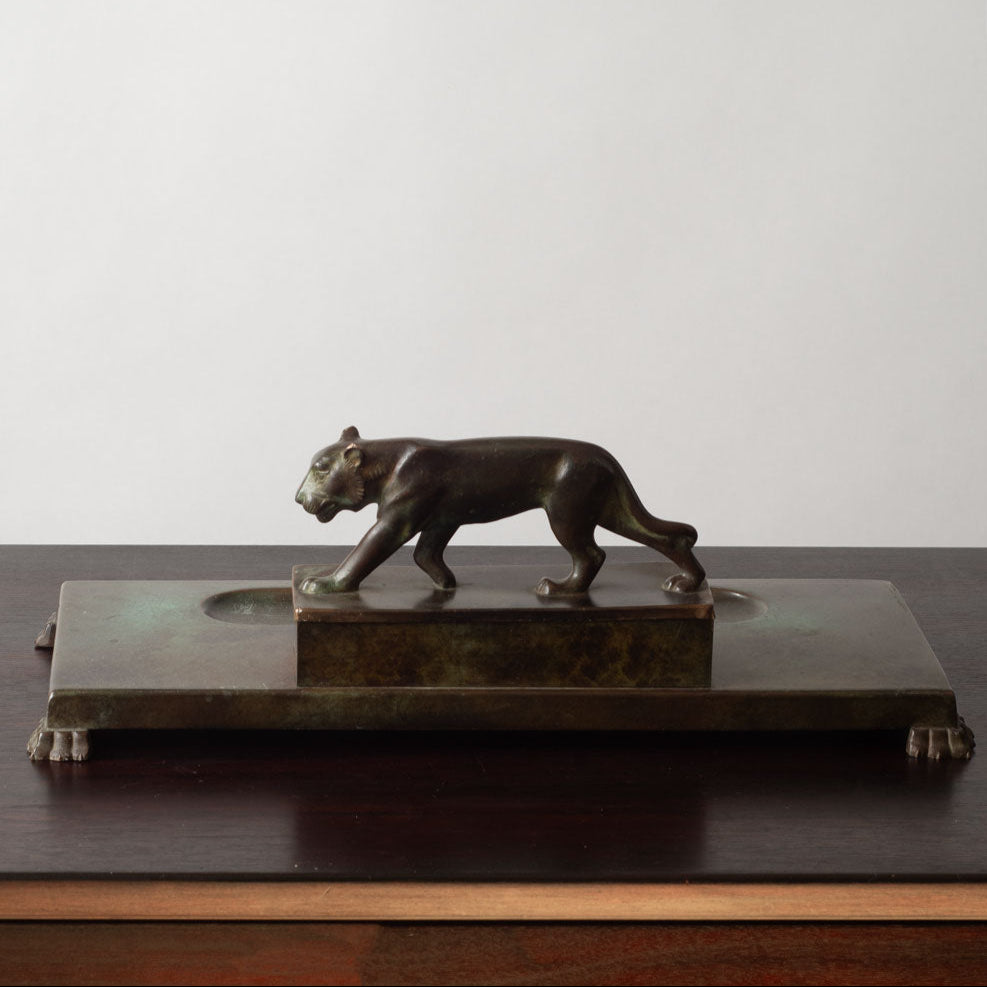 Just Andersen for GAB, Sweden, large bronze double inkwell desk tray with lion figure k2765