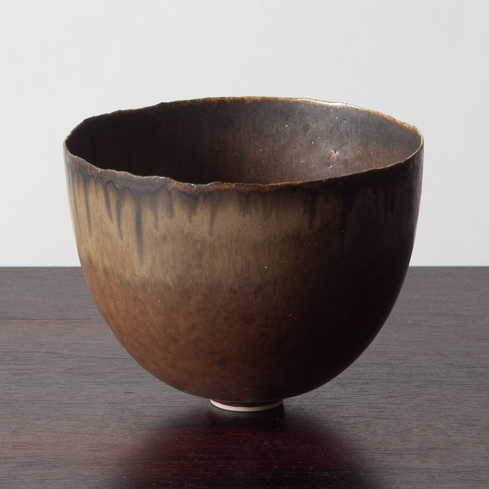 Deirdre Burnett, own studio, UK, unique stoneware bowl with matte brown glaze K2168