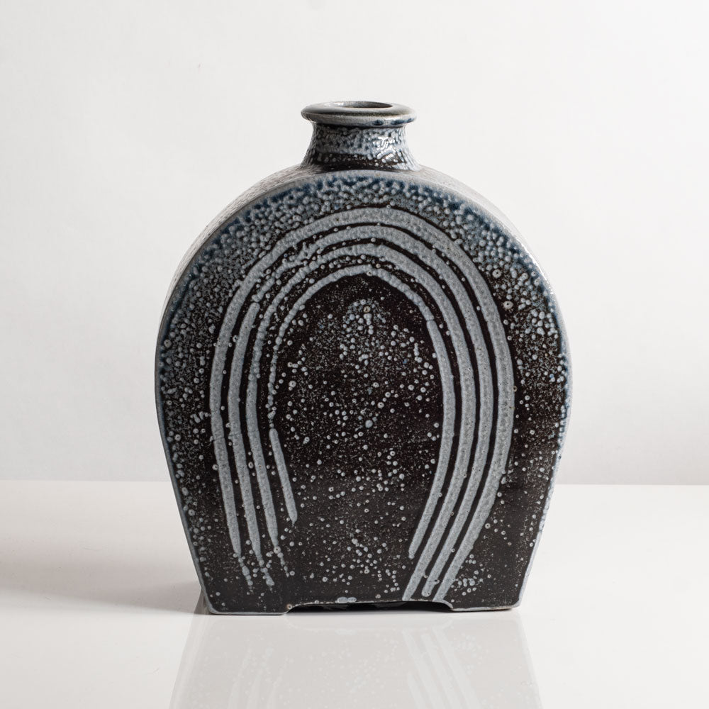 Phil Rogers, own studio, UK unique stoneware vase with semi-gloss gray glaze M4288