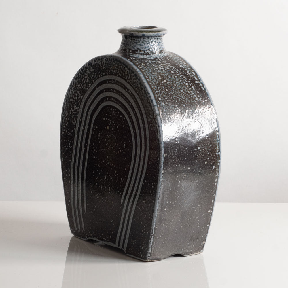 Phil Rogers, own studio, UK unique stoneware vase with semi-gloss gray glaze M4288