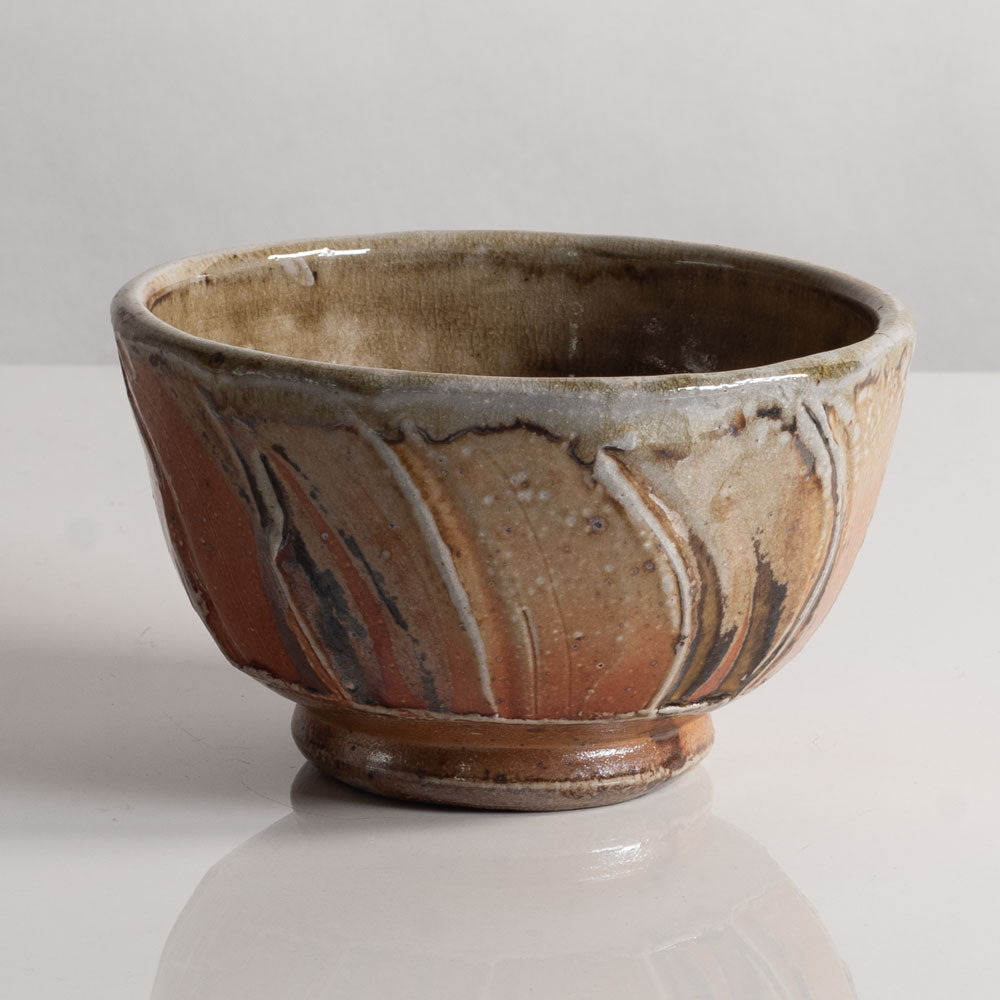 Ruthanne Tudball, UK, stoneware bowl with soda glaze L3997