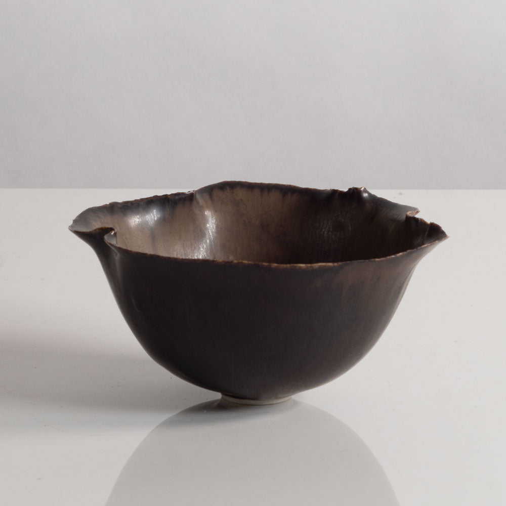 Deirdre Burnett, own studio, UK, unique stoneware bowl with matte brown glaze K2169