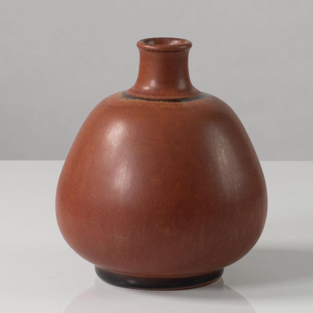 Erich and Ingrid Triller for Tobo, Sweden, unique stoneware vase with matte reddish- brown glaze G9463