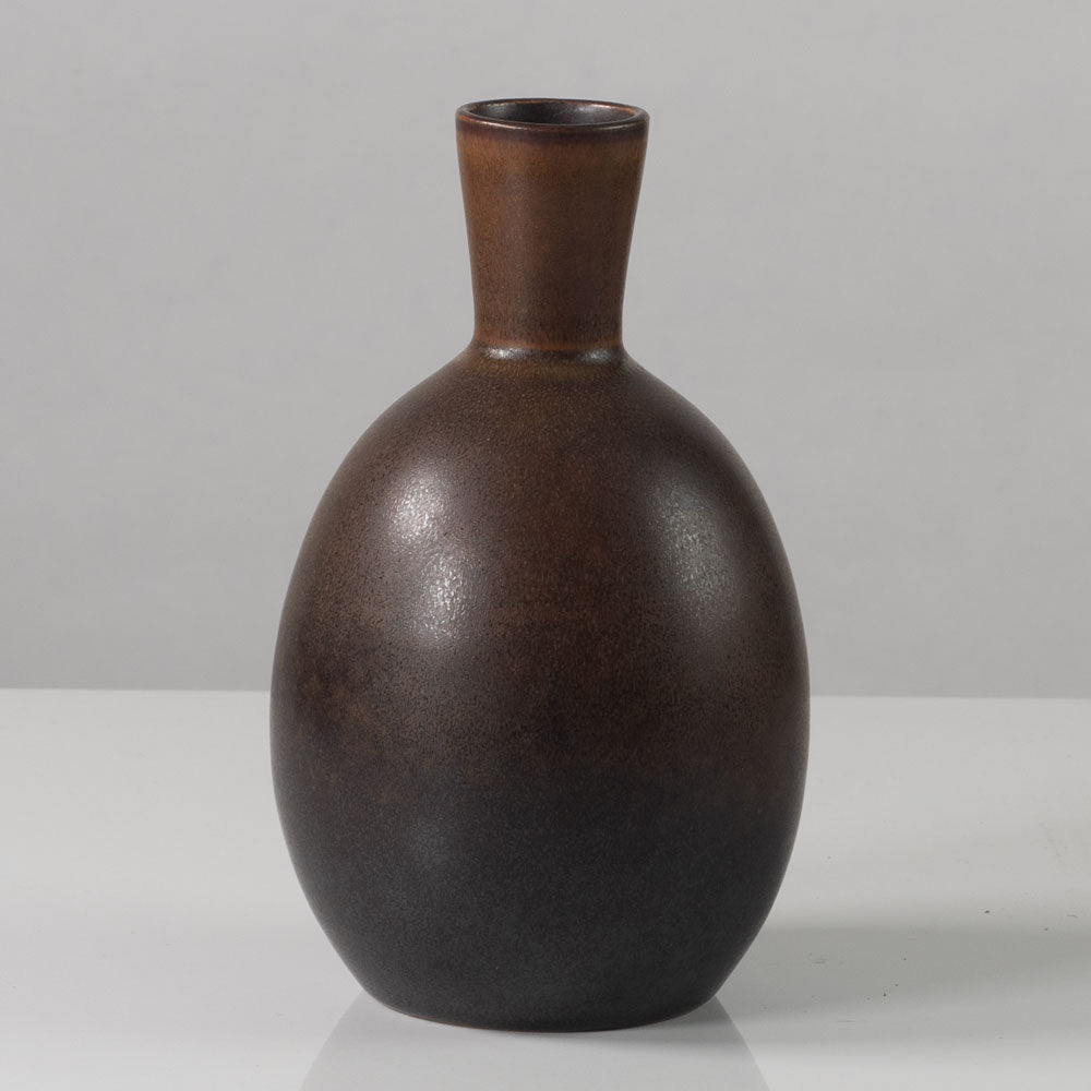 Erich and Ingrid Triller for Tobo, Sweden, unique stoneware vase with matte brown glaze G9191