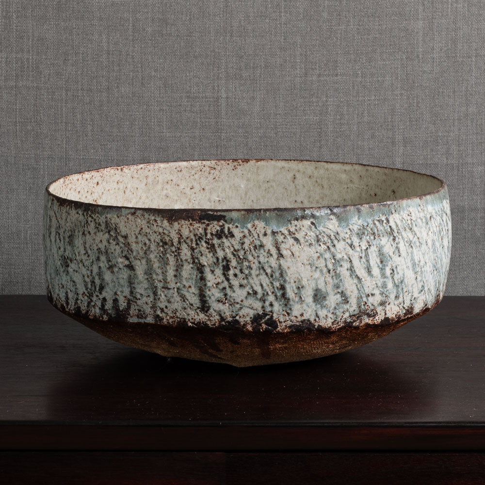 Chris Carter, UK, unique large stoneware bowl with blue and off-white matte glaze M4313