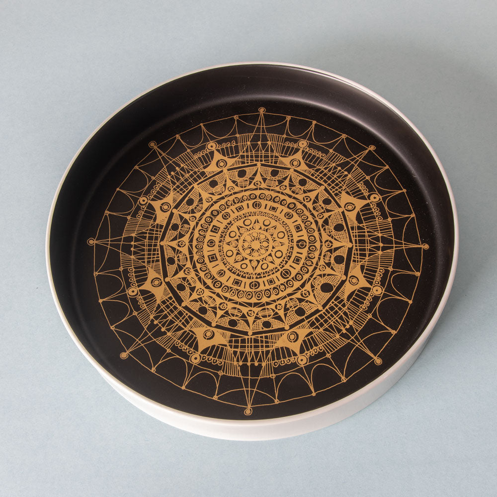 Hans Theo Baumann for Rosenthal, porcelain bowl with black and gold design J1253