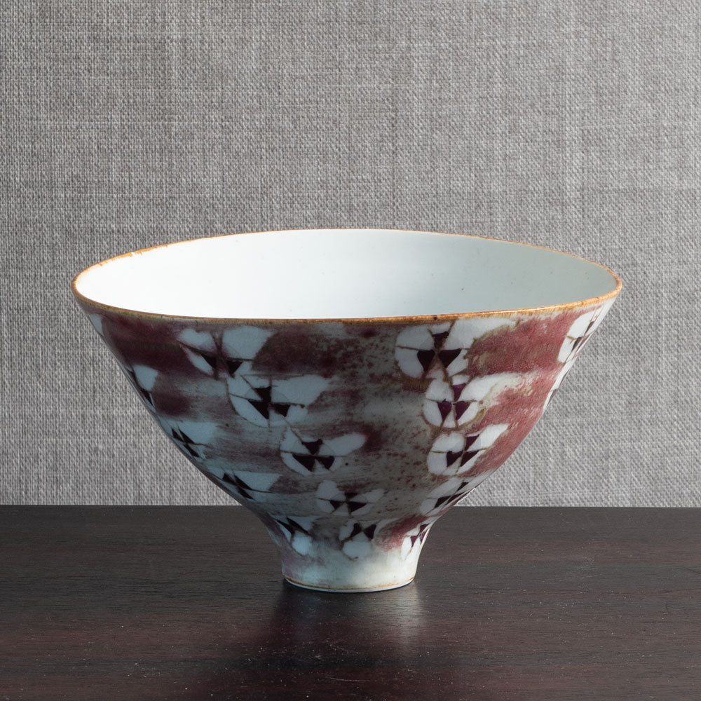 Marianne De Trey, UK, unique porcelain bowl with pink underglaze pattern M4346