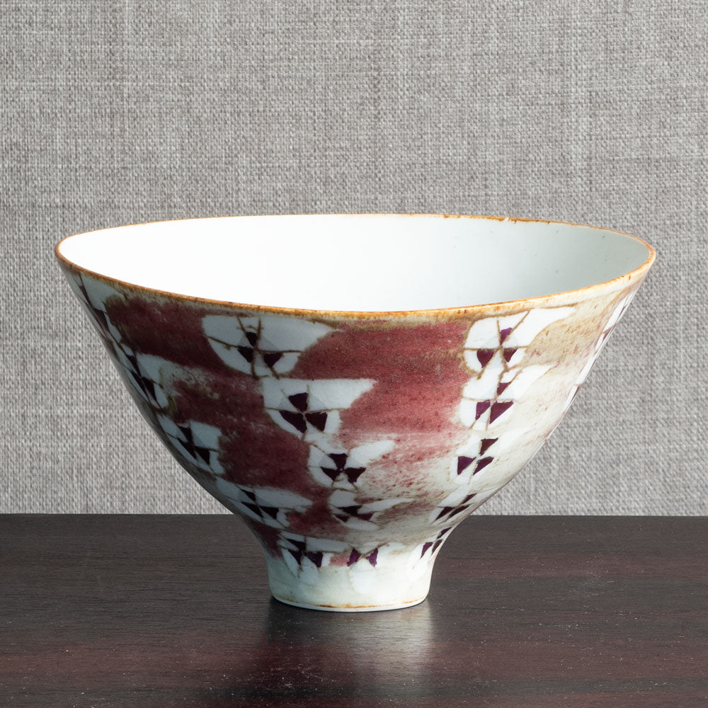 Marianne De Trey, UK, unique porcelain bowl with pink underglaze pattern M4346