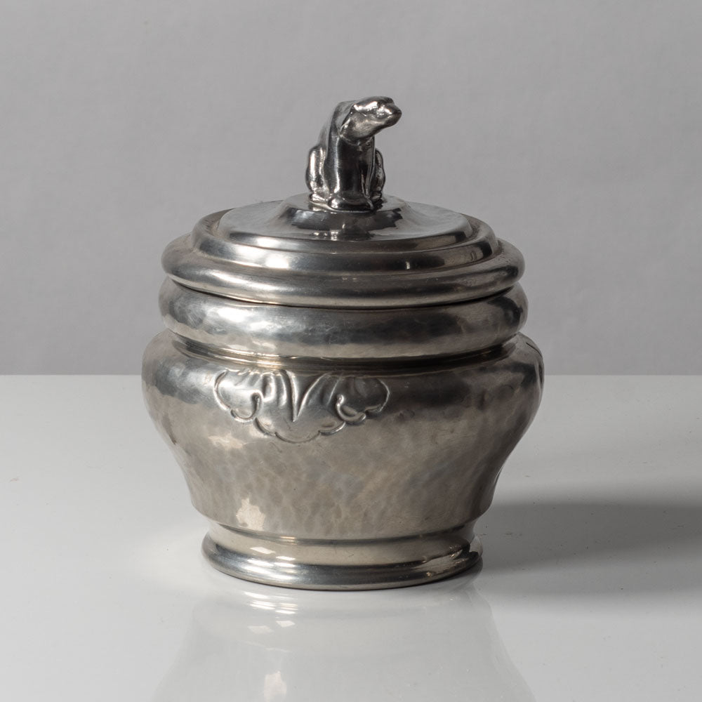 Danskt Kunst, Denmark, lidded art nouveau pewter jar with polar bear to lid L3089