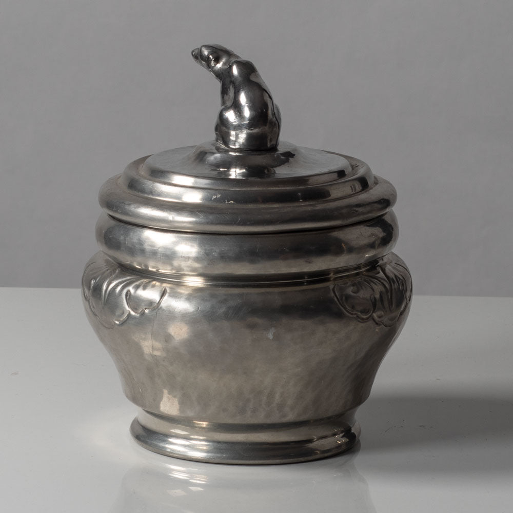 Danskt Kunst, Denmark, lidded art nouveau pewter jar with polar bear to lid L3089