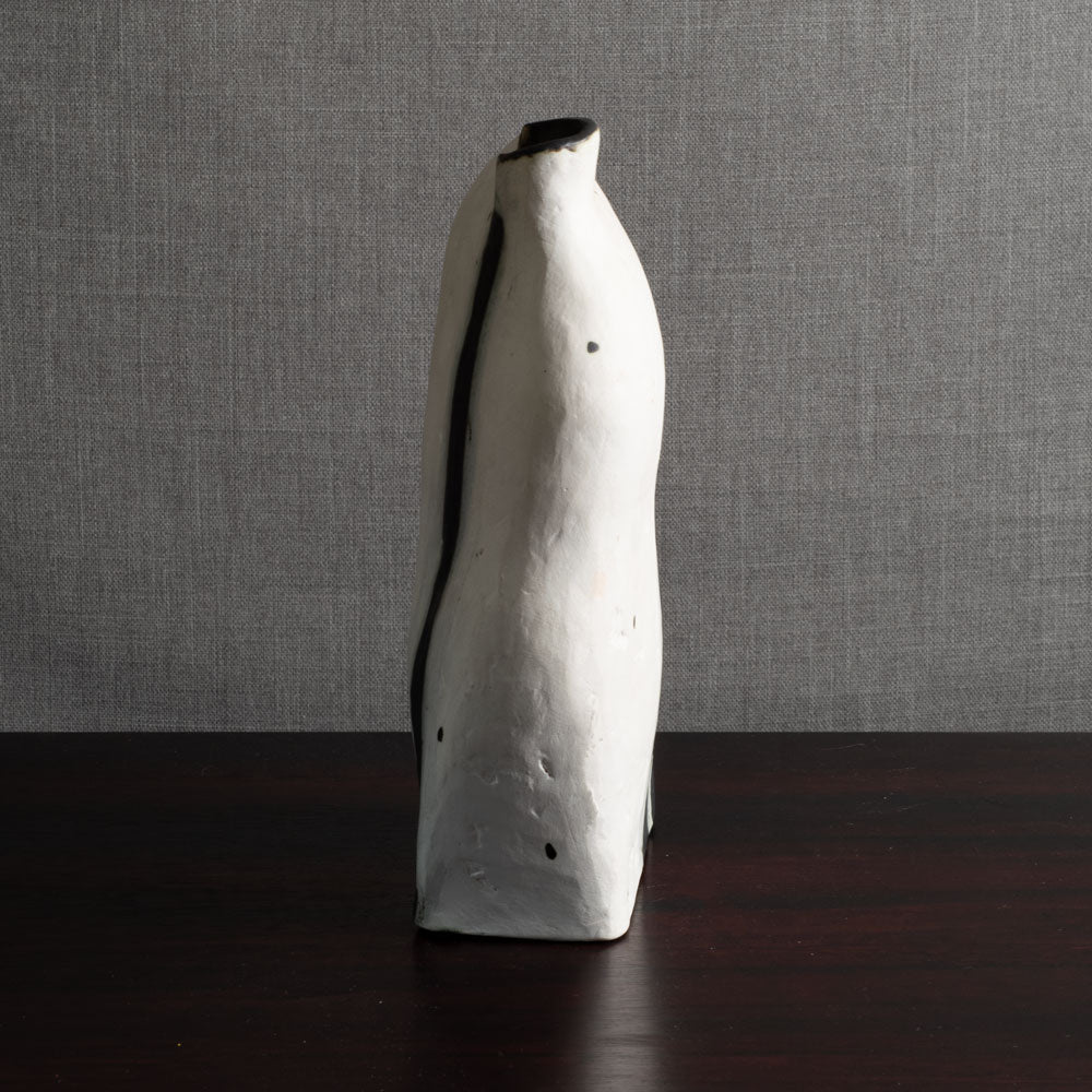 Gordon Baldwin, UK, unique stoneware sculptural vessel M5375