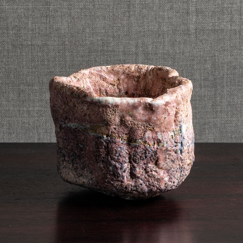 Ewen Henderson, UK, unique stoneware tea bowl with pink volcanic glaze M4296