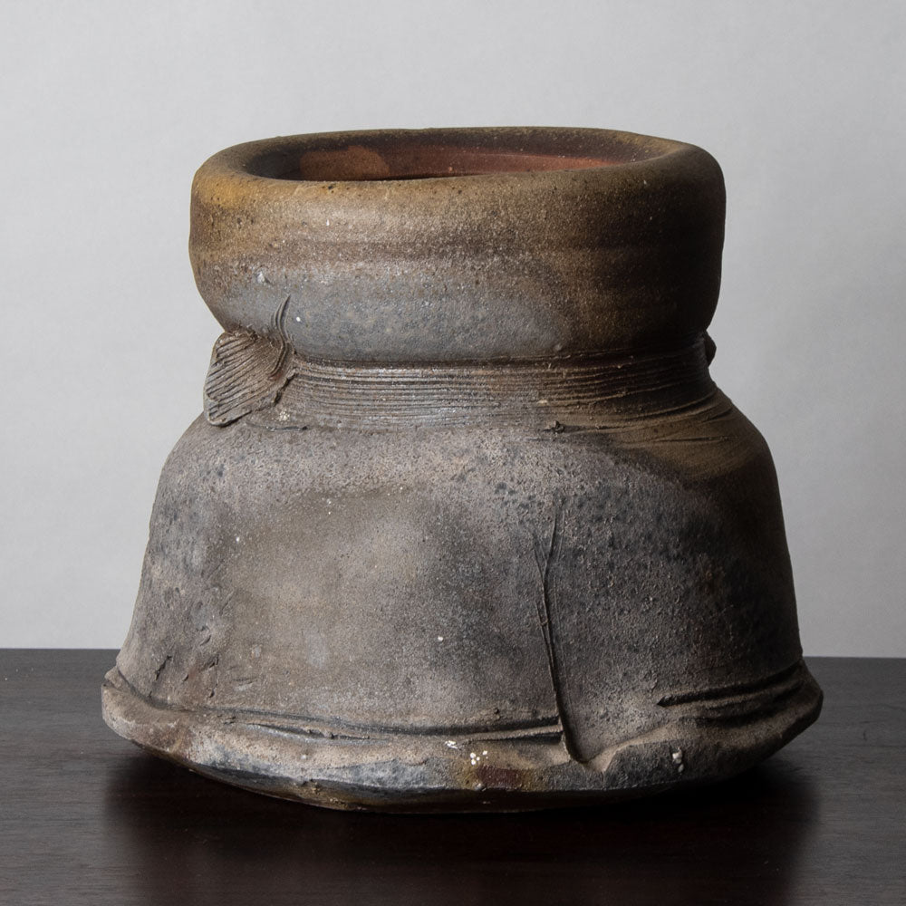 Paul Chaleff, US unique stoneware unglazed vessel H1218