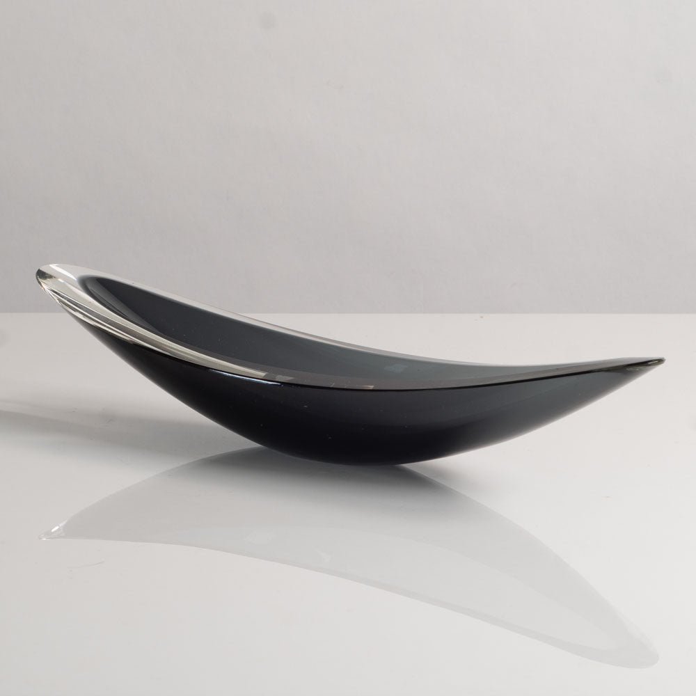Kaj Franck for Nuutäjarvi-Nottsjö, Finland, "Kayak" bowl in blue-gray and clear glass M5396