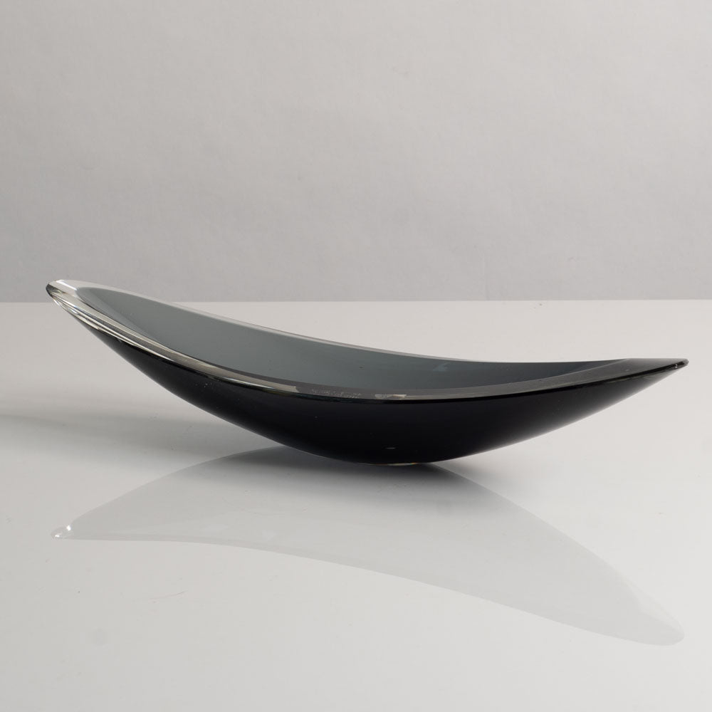 Kaj Franck for Nuutäjarvi-Nottsjö, Finland, "Kayak" bowl in blue-gray and clear glass M5396