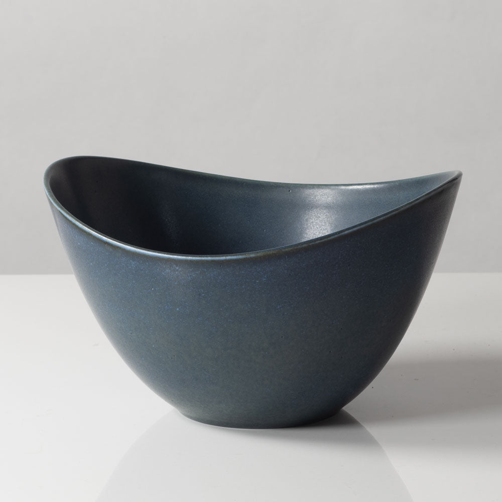Gunnar Nylund for Rörstrand, Sweden, ceramic elliptical bowl with blue glaze L3070