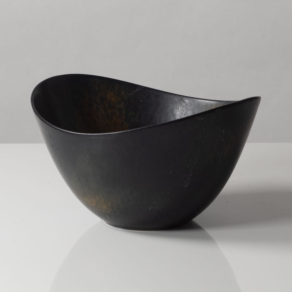 Gunnar Nylund for Rörstrand, Sweden, ovoid bowl with black and brown glaze K2246