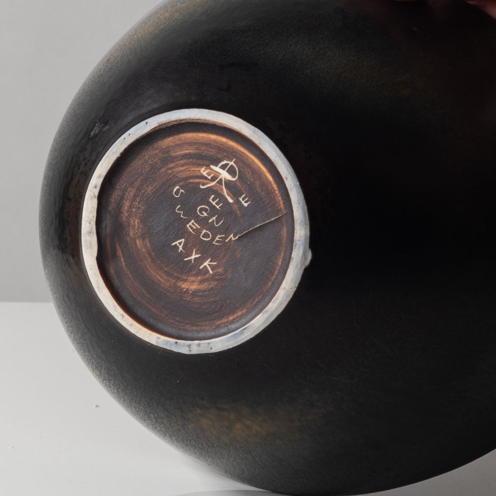 Gunnar Nylund for Rörstrand, Sweden, ovoid bowl with black and brown glaze K2246
