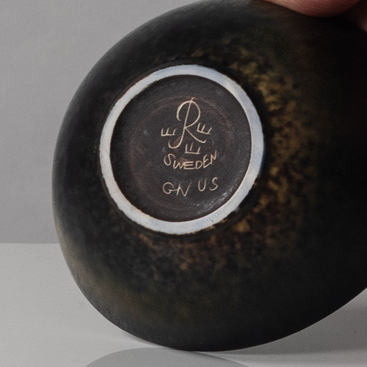 Gunnar Nylund for Rörstrand, Sweden, small ovoid bowl with black haresfur glaze H1155