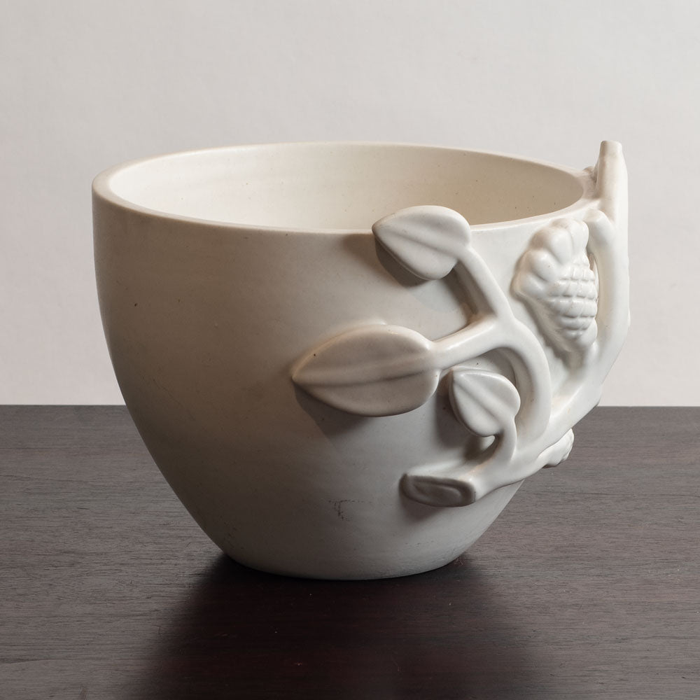 Wilhelm Kåge for Gustavsberg, Sweden, stoneware "Carrara" bowl M4247