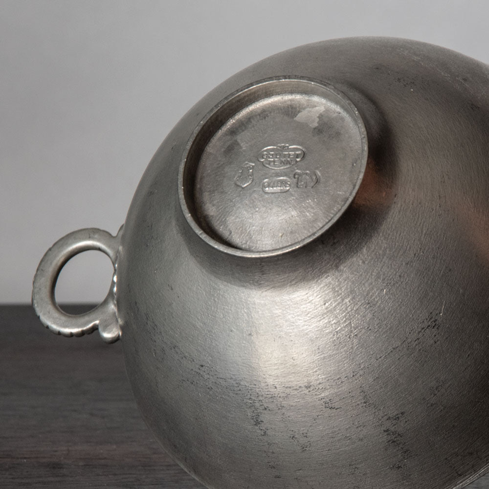 Edvin Ollers for Schreuder & Olsson, Sweden, pewter lidded bowl with two handles J1387