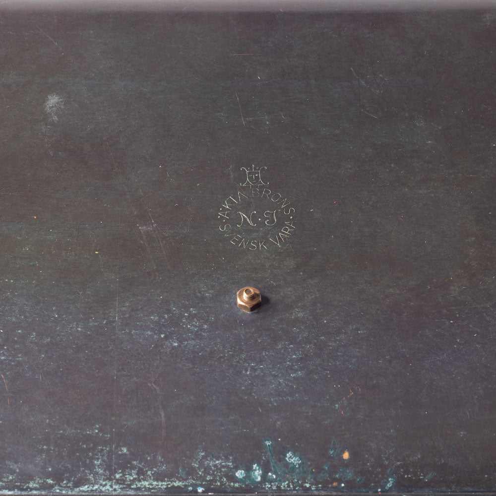 Nilsson & Johansson, Sweden, bronze inkwell with tray L3224