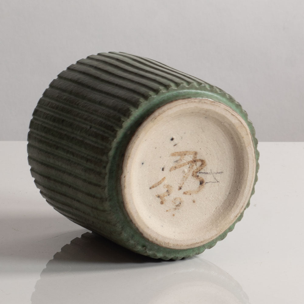 Arne Bang, Denmark, stoneware fluted cylindrical vase with green glaze M5412