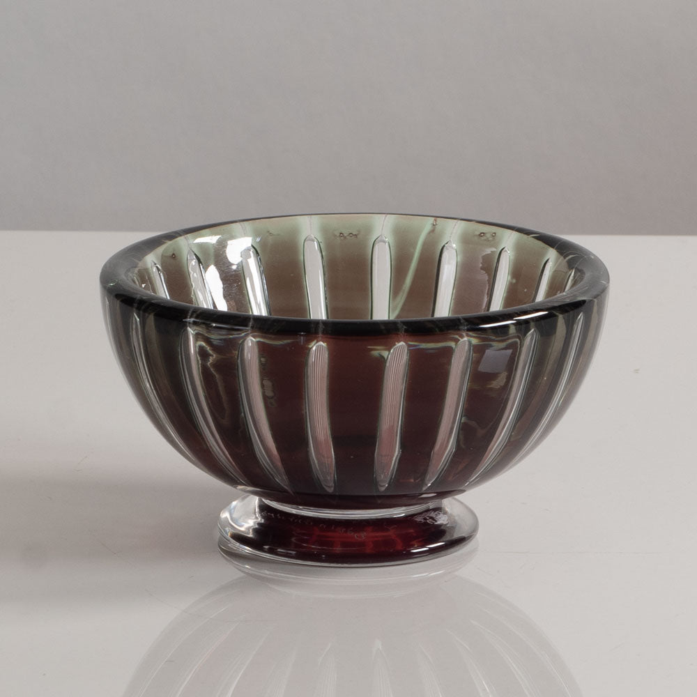 Edvin Öhrström for Orrefors, Sweden, ariel bowl in red and clear glass M4290