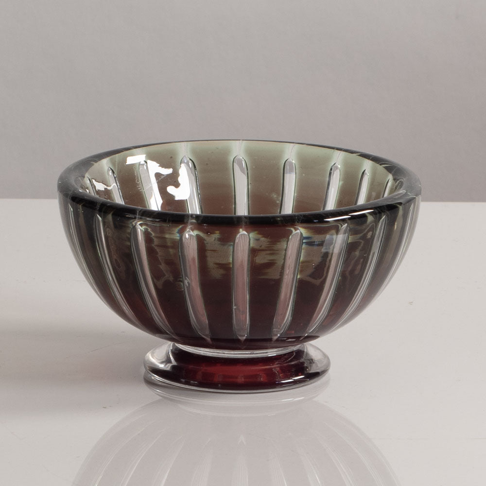 Edvin Öhrström for Orrefors, Sweden, ariel bowl in red and clear glass M4290