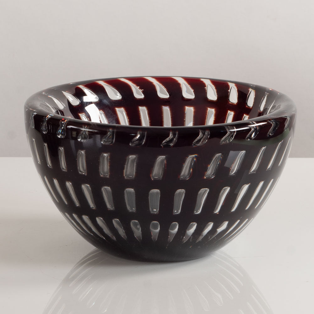 Edvin Öhrström for Orrefors, Sweden, ariel bowl in red and clear glass M5381