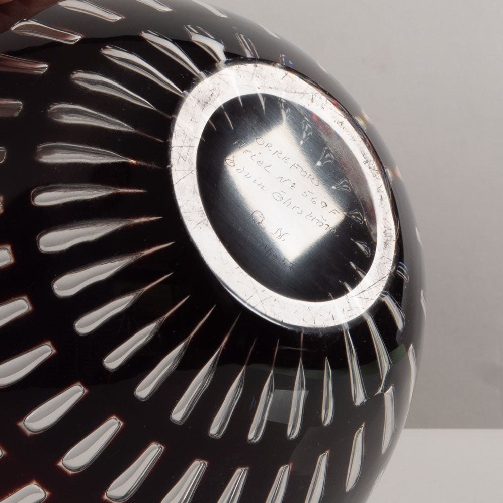 Edvin Öhrström for Orrefors, Sweden, ariel bowl in red and clear glass M5381