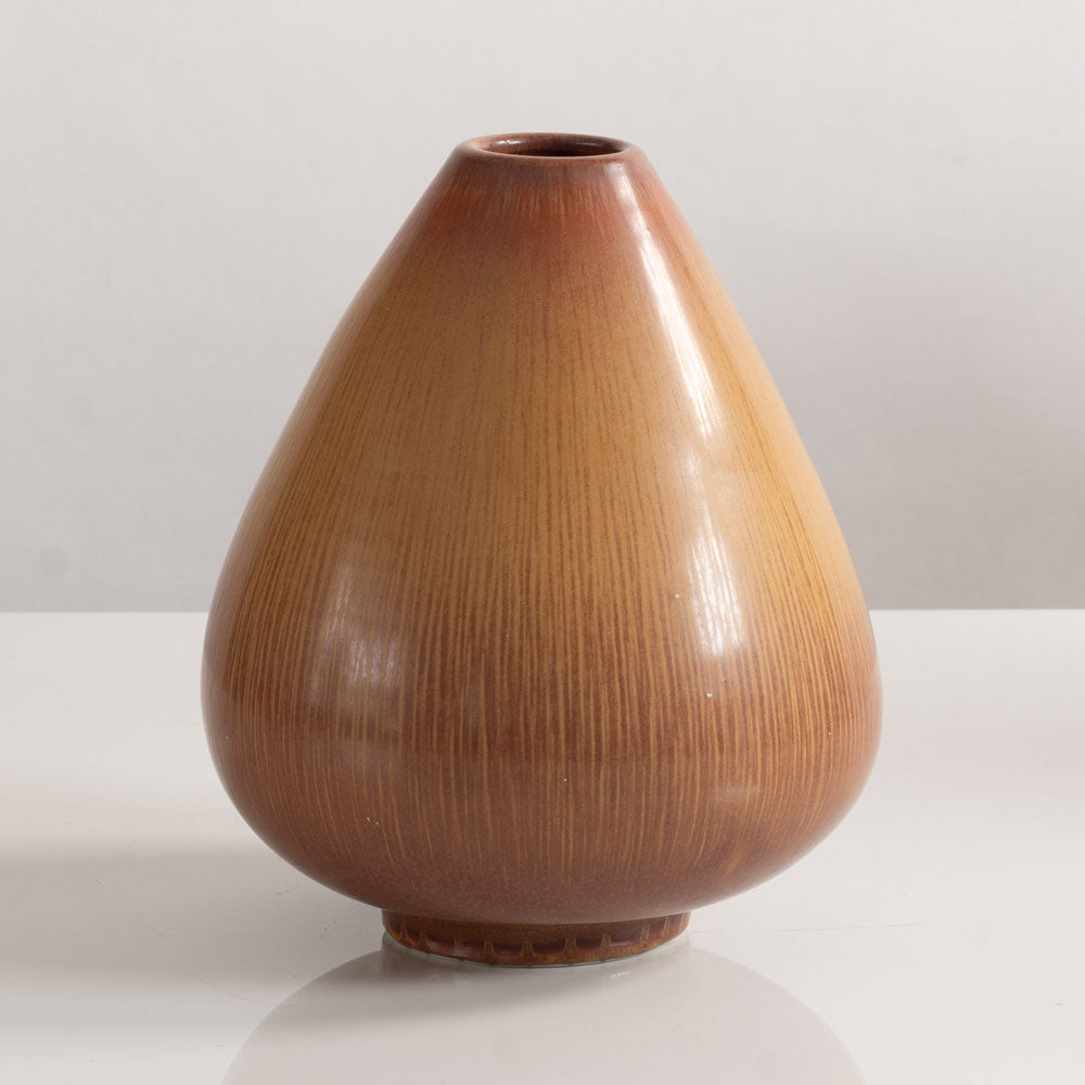 Gunnar Nylund for Rörstrand, Sweden, stoneware vase with golden brown glaze M5444