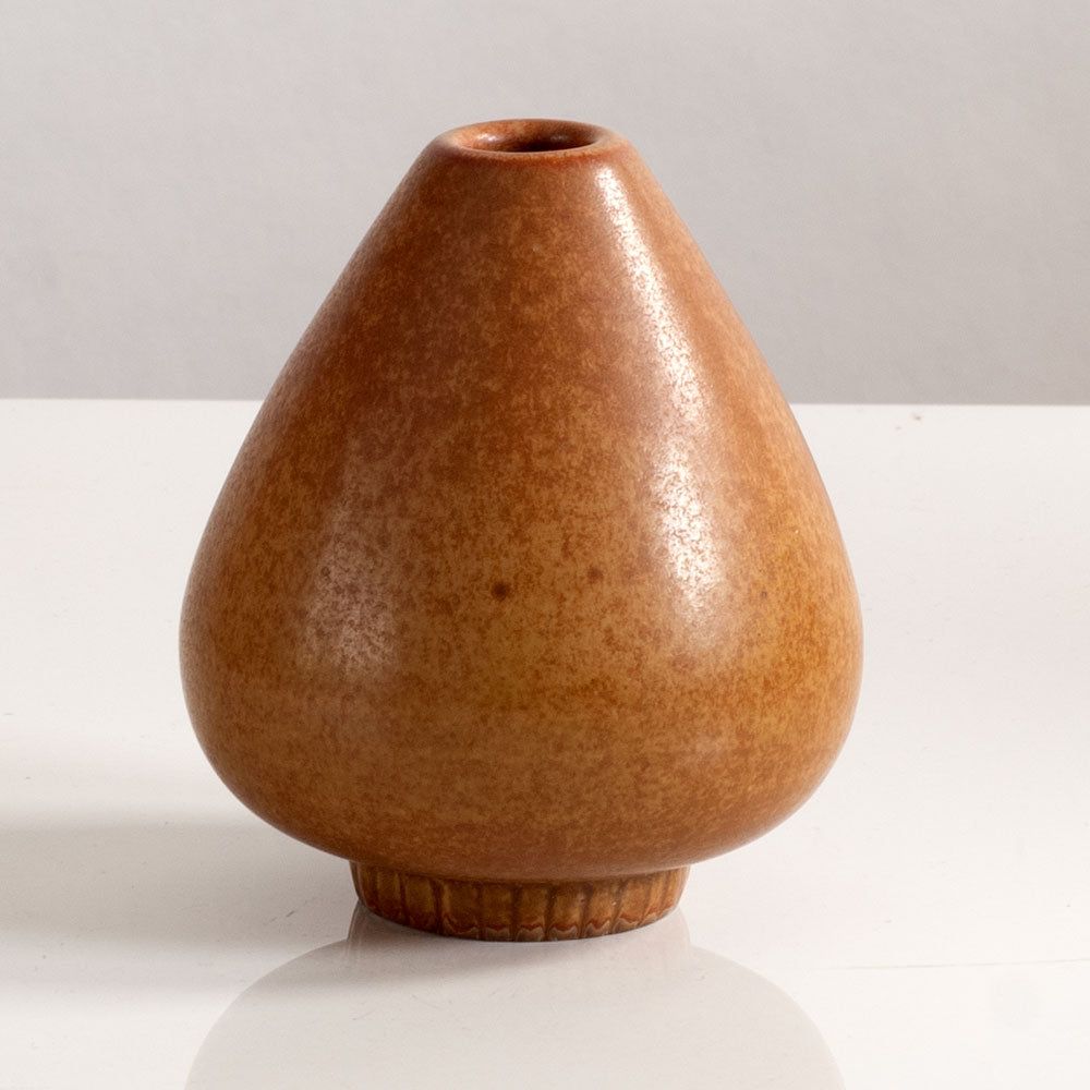 Gunnar Nylund for Rörstrand, Sweden, stoneware vase with golden brown glaze M5445