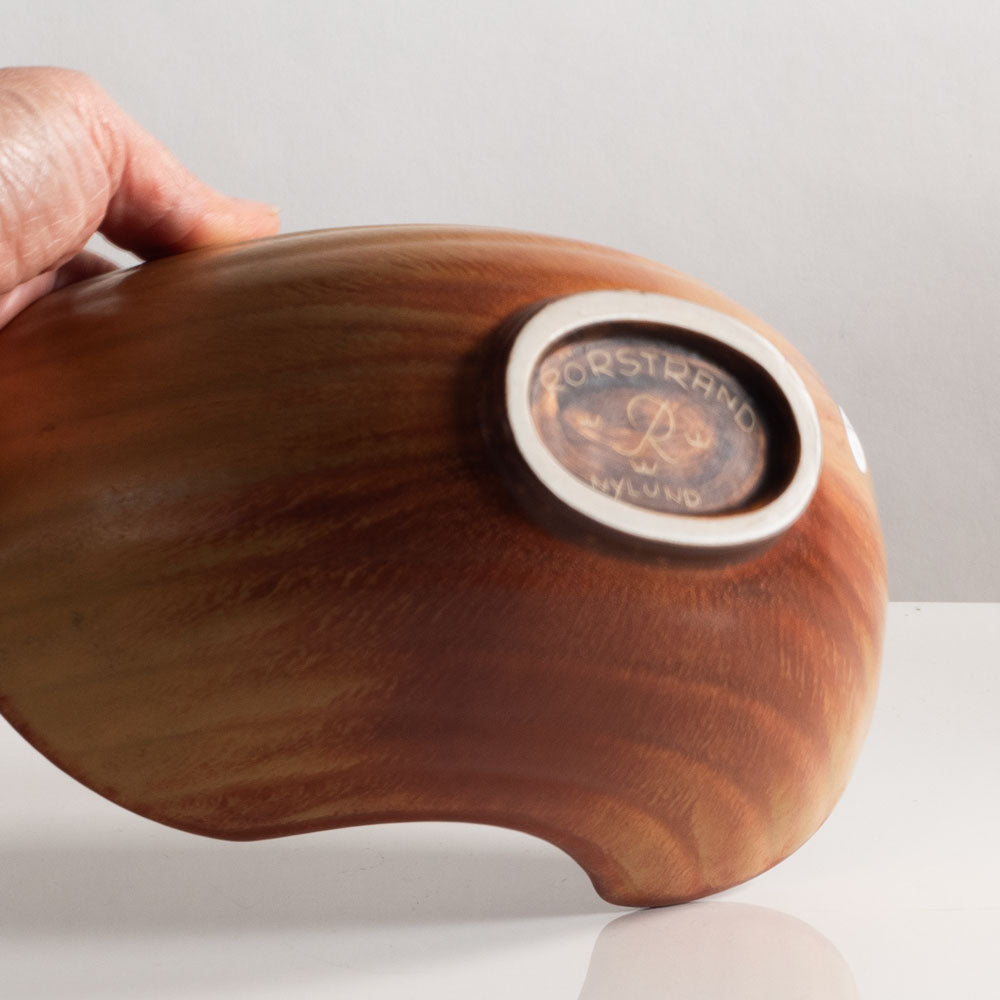 Gunnar Nylund for Rörstrand, Sweden, stoneware bowl with brown glaze M5447