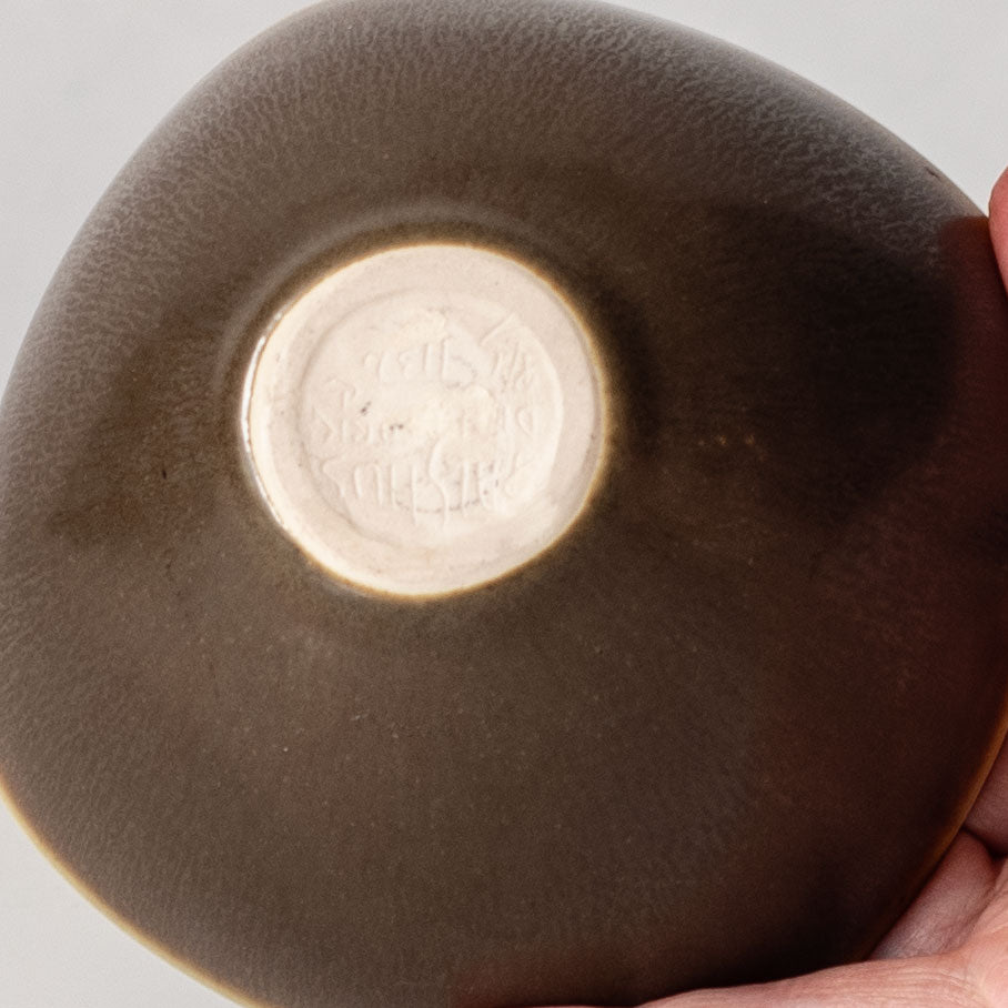 Per Linnemann-Schmidt at Palshus, Denmark, stoneware bowl with brown glaze K2521