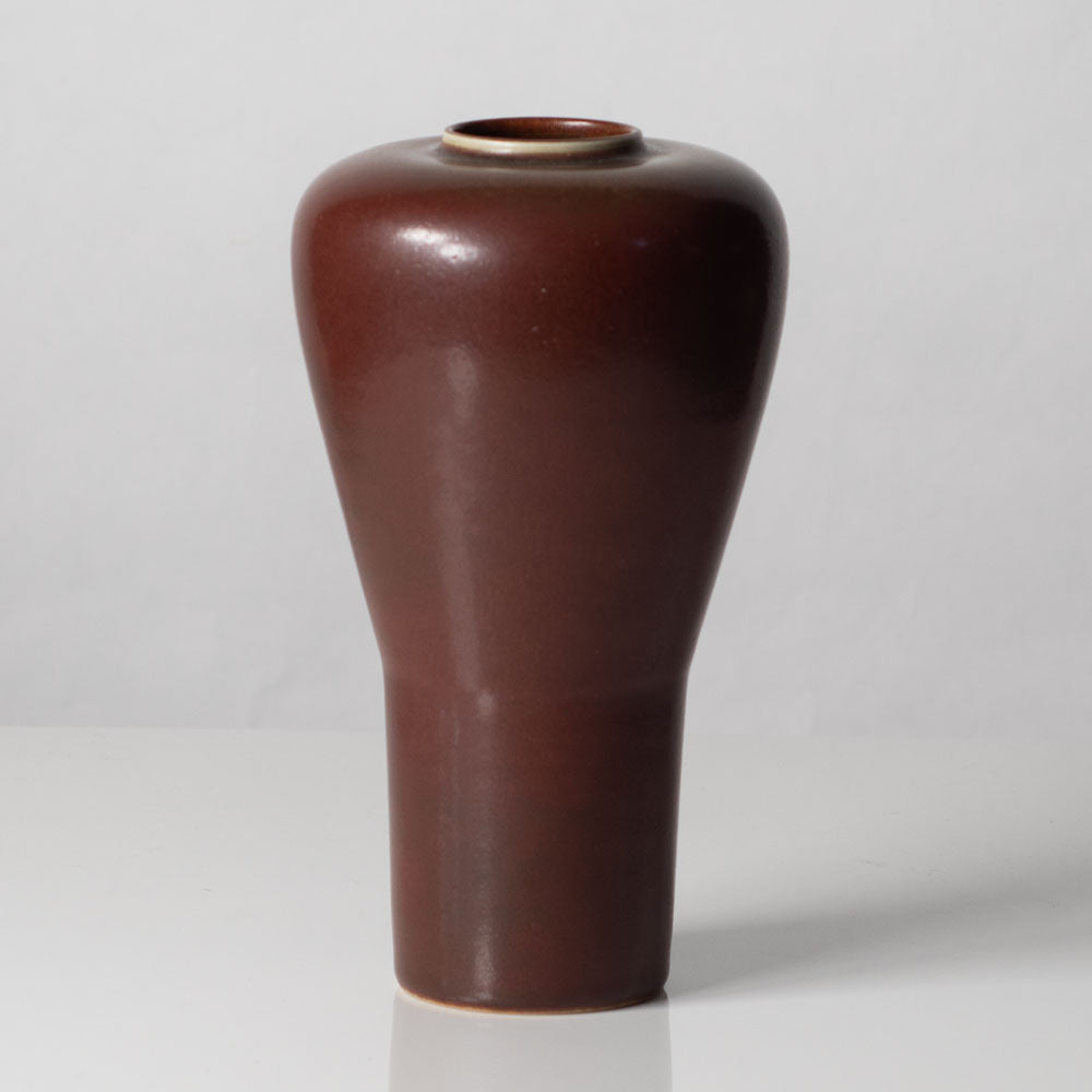 Carl Harry Stålhane for Rörstrand, stoneware vase with brown glaze J1657