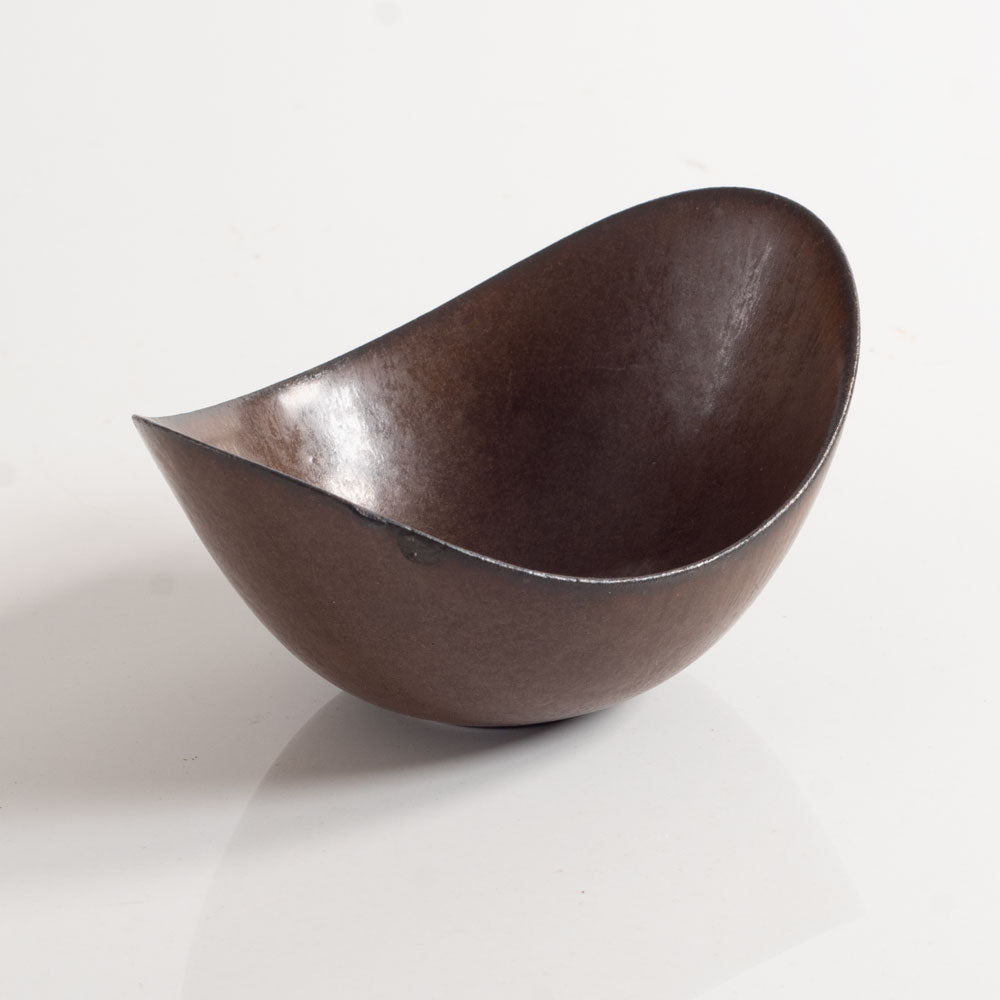 Gunnar Nylund for Rörstrand, ceramic elliptical bowl with brown glaze M5471