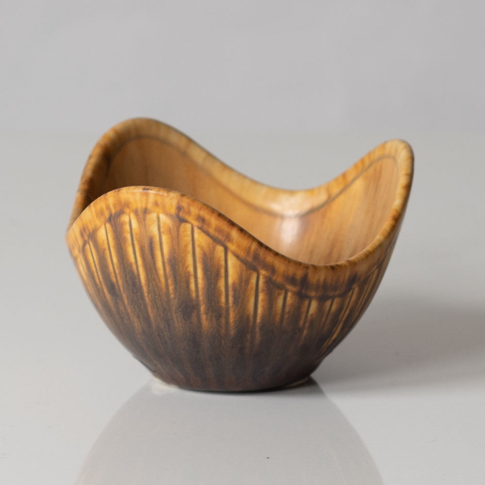 Gunnar Nylund for Rörstrand, Sweden, ceramic bowl with brown glaze L3348