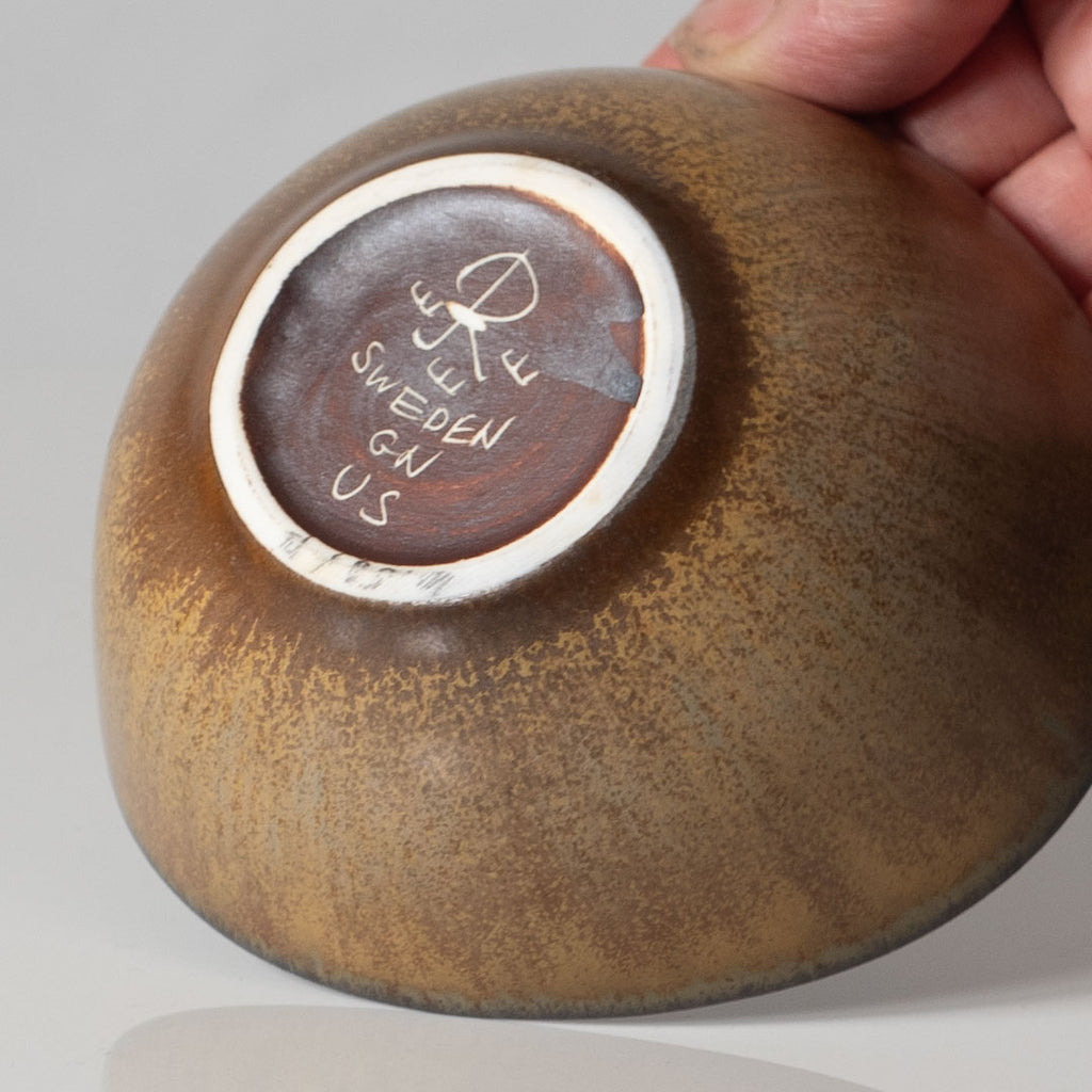 Gunnar Nylund for Rörstrand, Sweden, small ovoid bowl with brown haresfur glaze L3347