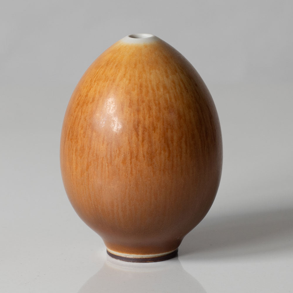 Berndt Friberg for Gustavsberg, Sweden, egg-shaped vase with brown haresfur glaze K2610