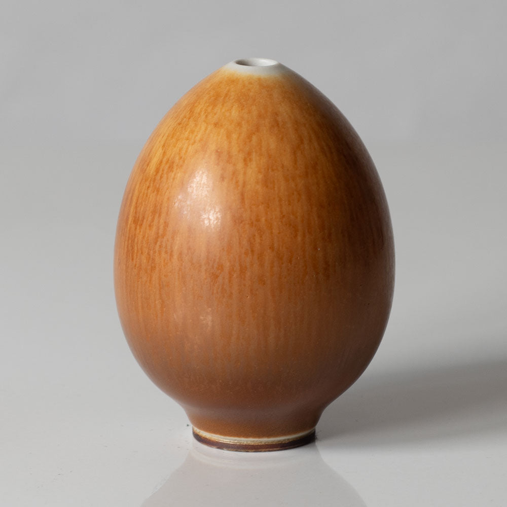 Berndt Friberg for Gustavsberg, Sweden, egg-shaped vase with brown haresfur glaze K2610