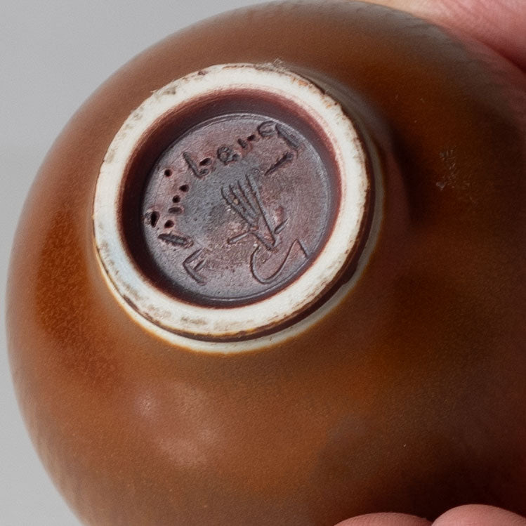 Berndt Friberg for Gustavsberg, Sweden, egg-shaped vase with brown haresfur glaze K2610