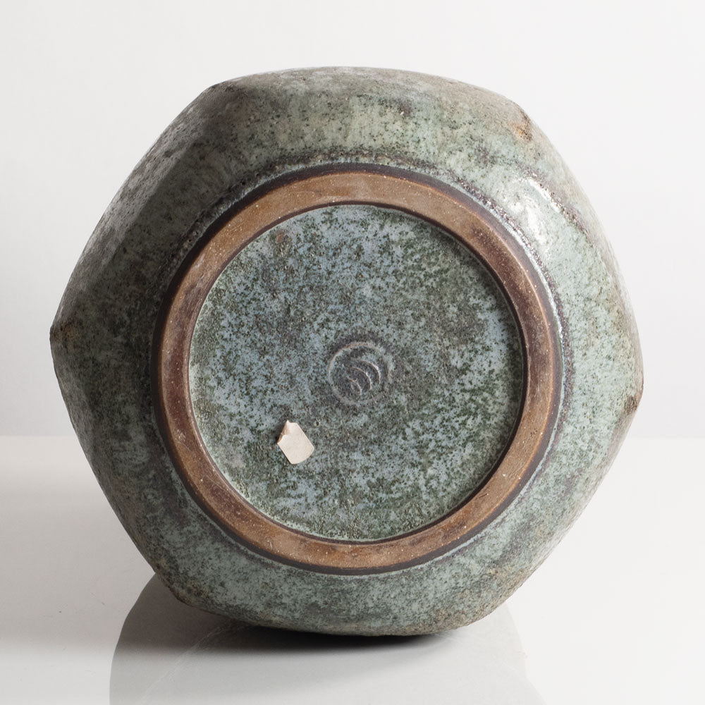 Chris Carter, UK, unique stoneware vase with matte gray glaze M4320