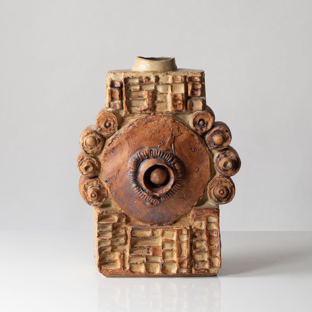 Bernard Rooke, UK, stoneware vase with pale brown glaze K2620