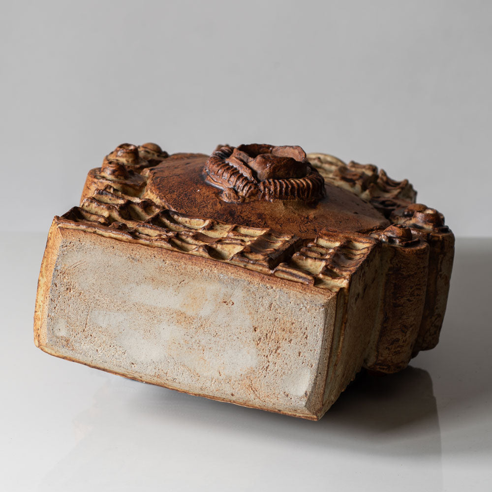 Bernard Rooke, UK, stoneware vase with pale brown glaze K2620