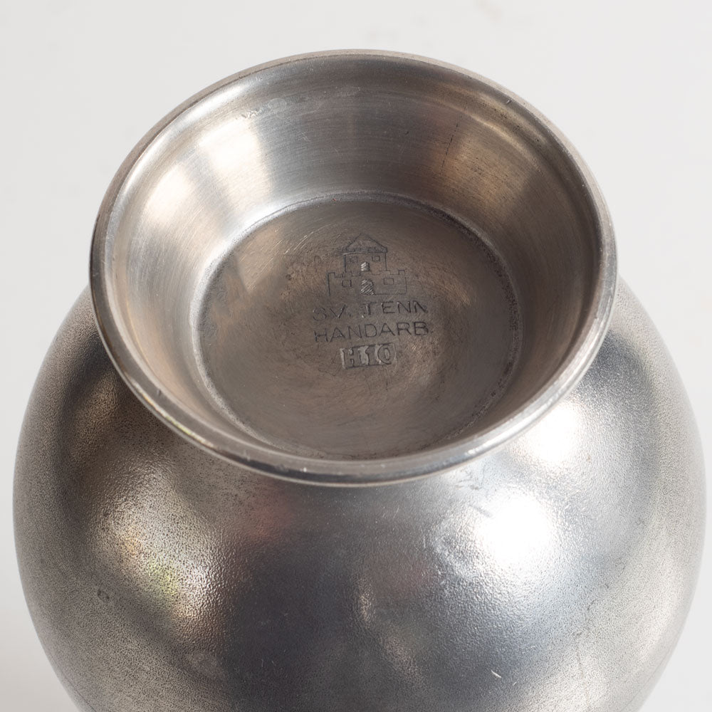 Swedish, vase with decorated handle M4148