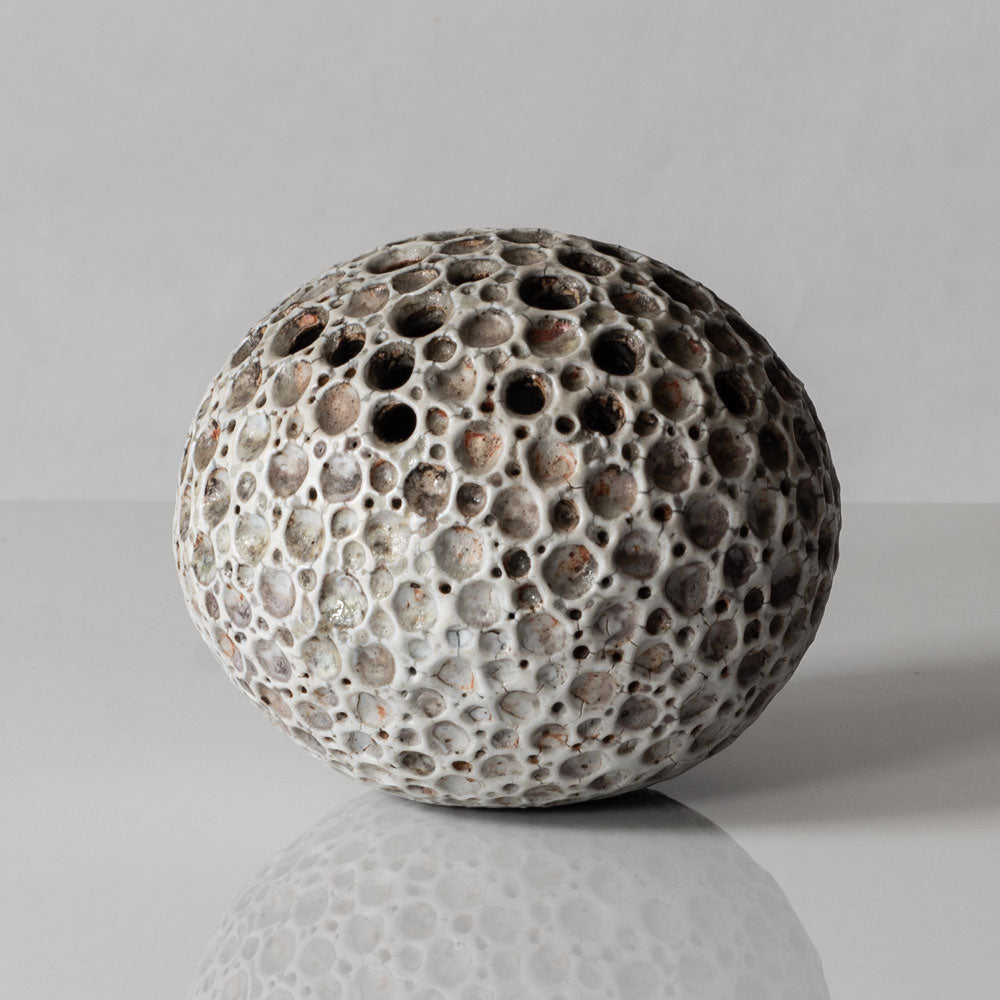 Alan Wallwork, UK, unique stoneware sculptural pod form vessel L3340
