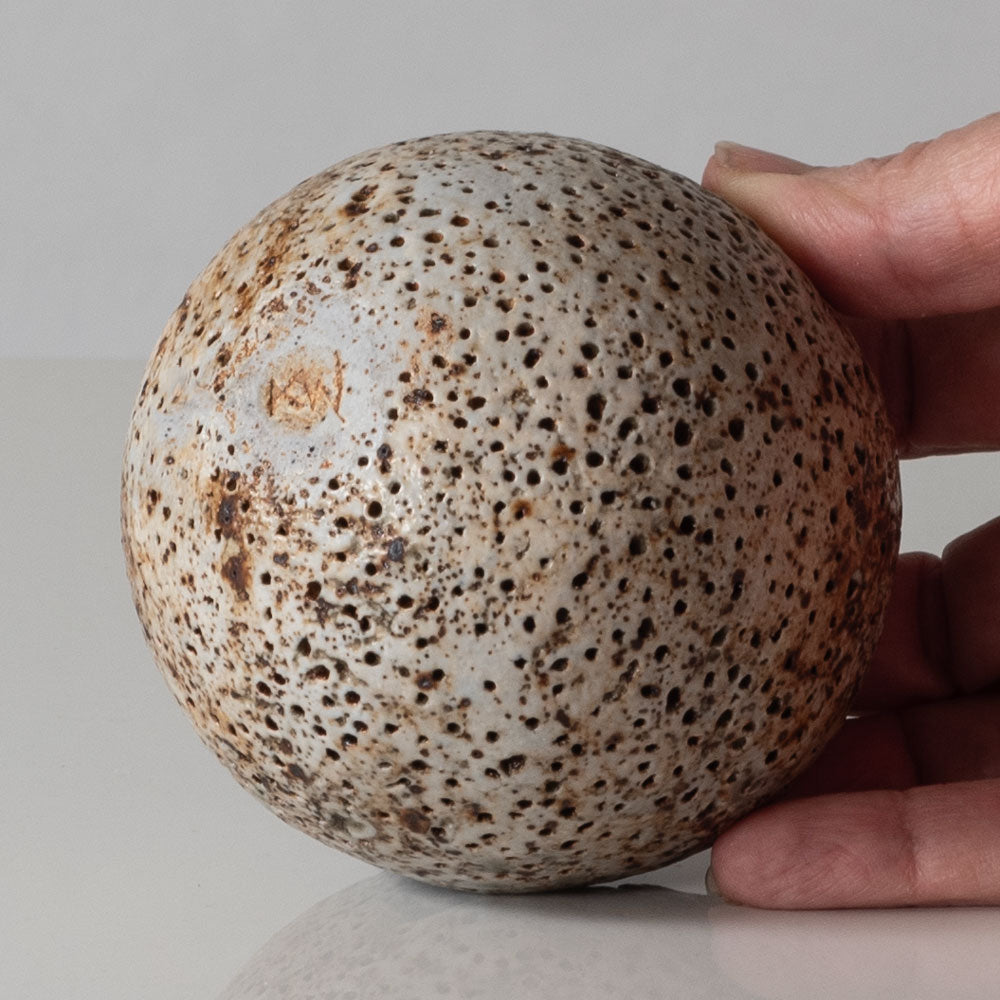 Alan Wallwork, UK, unique stoneware sculptural pod form vessel L3338